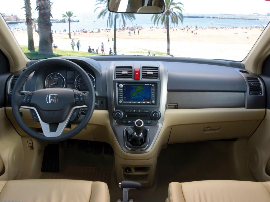  Honda CR-V 2006 года  (фото 25 из 30)